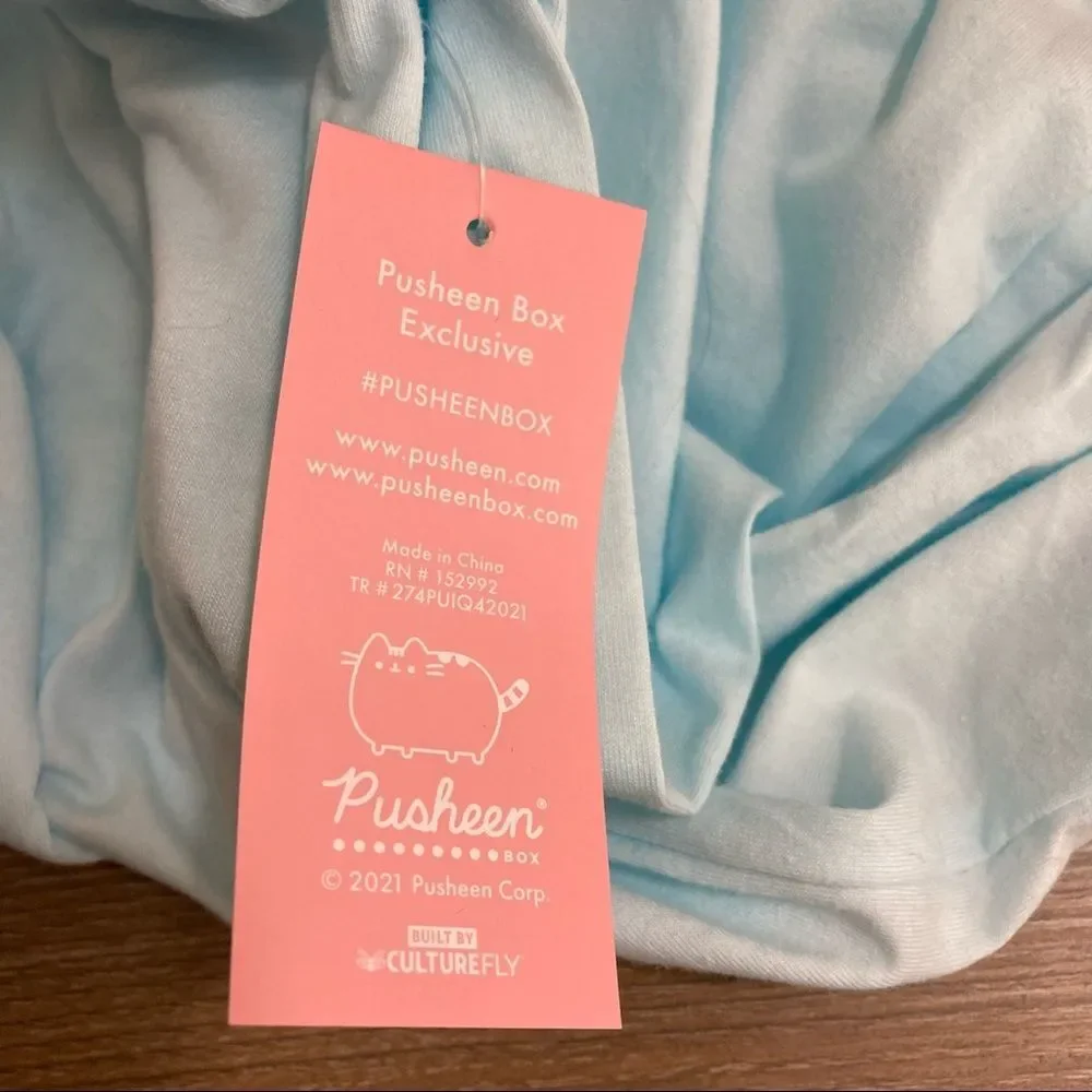 Pusheen Light Blue Holiday Themed Long Sleeve T Shirt Large NWT Winter 2021 Box